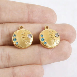 Pendentif Soleil et Lune en Acier Inoxydable Plaqué Or 18K avec Breloque en Cristal pour Collier, Bracelet, Porte-clés DIY - Product Image 3