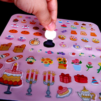 Jouets éducatifs pour enfants personnalisés, dessin animé, lavables, livre d'autocollants en gel à tenir à la main, dessin répété, fournitures de bureau et scolaires