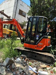 Mini-pelles Hitachi ZX50U ZX60 d'occasion du Japon Machines de construction hydrauliques sur chenilles Moteur Yanmar Poids en ordre de marche de 5 tonnes - Product Image 3