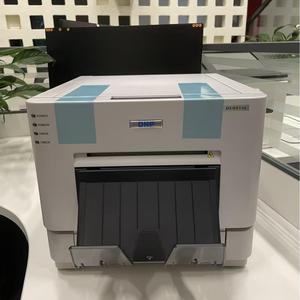 Imprimante à Sublimation Thermique DNP DS-RX1HS - 290 Impressions 4x6" par Heure - Pack d'Impression Papier avec Consommables 4x6 pour 1400 Impressions (<span class=keywords><strong>700</strong></span> par Rouleau) - Product Image 5