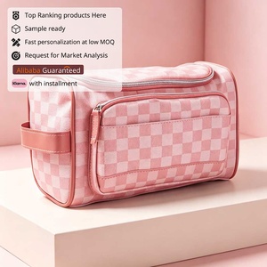 Kit de voyage personnalisé en cuir à carreaux Yihe - Tout ce dont vous avez oublié - Trousse de toilette - Product Image 1