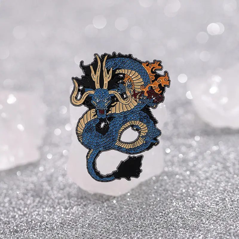 Oem Prijs Fabrikanten China Custom Logo Dragon Metalen Pinnen Dier Anime Cartoon Zacht Email Revers Pin Custom Emaille Pin