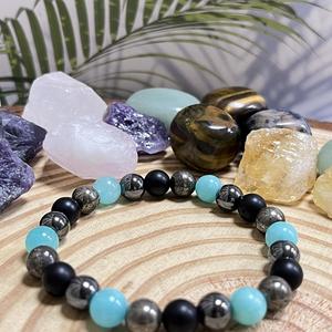 Bracelet en pierre naturelle avec perles de verre colorées, équilibre Yin Yang, échantillon de pré-production du fabricant vérifié et très bien noté - Product Image 3