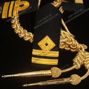 Épaulettes de pilote OEM personnalisables, bandes de grade, épaulettes de veste, à enfiler, or noir, polyester/coton, uniformes d'avion confortables - Product Image 4