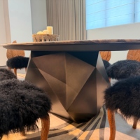 Ensemble de table à manger de luxe pour restaurant, design moderne et unique, plateau en marbre naturel ovale, base en acier inoxydable pour salle à manger