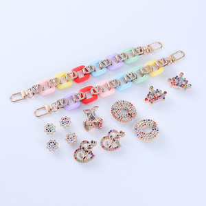 Ensemble de décorations de chaussures bricolage pour femmes avec breloque crocodile boucle détachable et accessoires en strass chaussures à trou ABS à la mode - Product Image 4