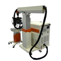 Nouvelle machine de soudage au laser à fibre Mitsubishi QCW 150W 300W à axe XYZ motorisé pour la réparation de moules en acier inoxydable haute précision