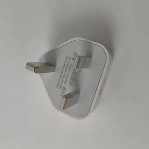 อะแดปเตอร์ชาร์จไฟแบบพกพาคุณภาพสูง OEM ปลั๊กแบบ UK ชาร์จเร็ว 5V 1A 2A สำหรับติดผนัง - Product Image 2