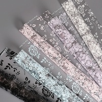 Papier d'emballage transparent imperméable à l'eau avec imprimé de roses, style coréen, feuille d'emballage pour bouquet, fournitures pour fleuristes, vente en gros