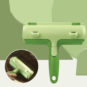 Nuova spazzola per rimozione dei peli di cane in plastica morbida ricaricabile - Product Image 1