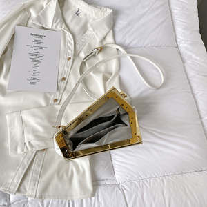 Sac à bandoulière rétro pour femme, style européen et américain, nouveau sac à bandoulière fermé tendance - Product Image 6