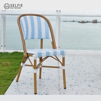 Silla de Comedor Moderna, Duradera y Cómoda, Apilable, con Marco de Aluminio y Ratán PE, para Uso en Exteriores, Hoteles, Parques, Apartamentos y Salas de Estar
