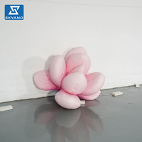 Modèle de fleur de magnolia gonflable rose personnalisé, fleur gonflable géante pour la décoration de paysages de parcs extérieurs