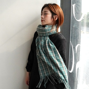 ผ้าพัน<span class=keywords><strong>ค</strong></span>อไหมพ<span class=keywords><strong>ร</strong></span>มลายสก็อตพิมพ์โลโก้แบบใหม่ ผ้าพัน<span class=keywords><strong>ค</strong></span>อโพลีเอสเตอ<span class=keywords><strong>ร</strong></span>์อุ่นๆ ทอแบบอิตาลี ผ้าพัน<span class=keywords><strong>ค</strong></span>อผู้หญิงลายตา<span class=keywords><strong>ร</strong></span>างสำหรับฤดูหนาว ผ้าคลุมไหล่ผู้หญิง - Product Image 5