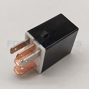 ממסר מתח משאבת דלק לרכב באיכות גבוהה 12v 30A 5 פינים ללקסוס טויוטה 90084-98032 156700-1062 - Product Image 4