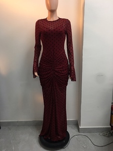 เดรสยาวแขนกระดิ่งผ้าตาข่ายซีทรูแต่งลายดอกไม้สำหรับผู้หญิง พร้อมเดรสซับใน แฟชั่น - Product Image 4