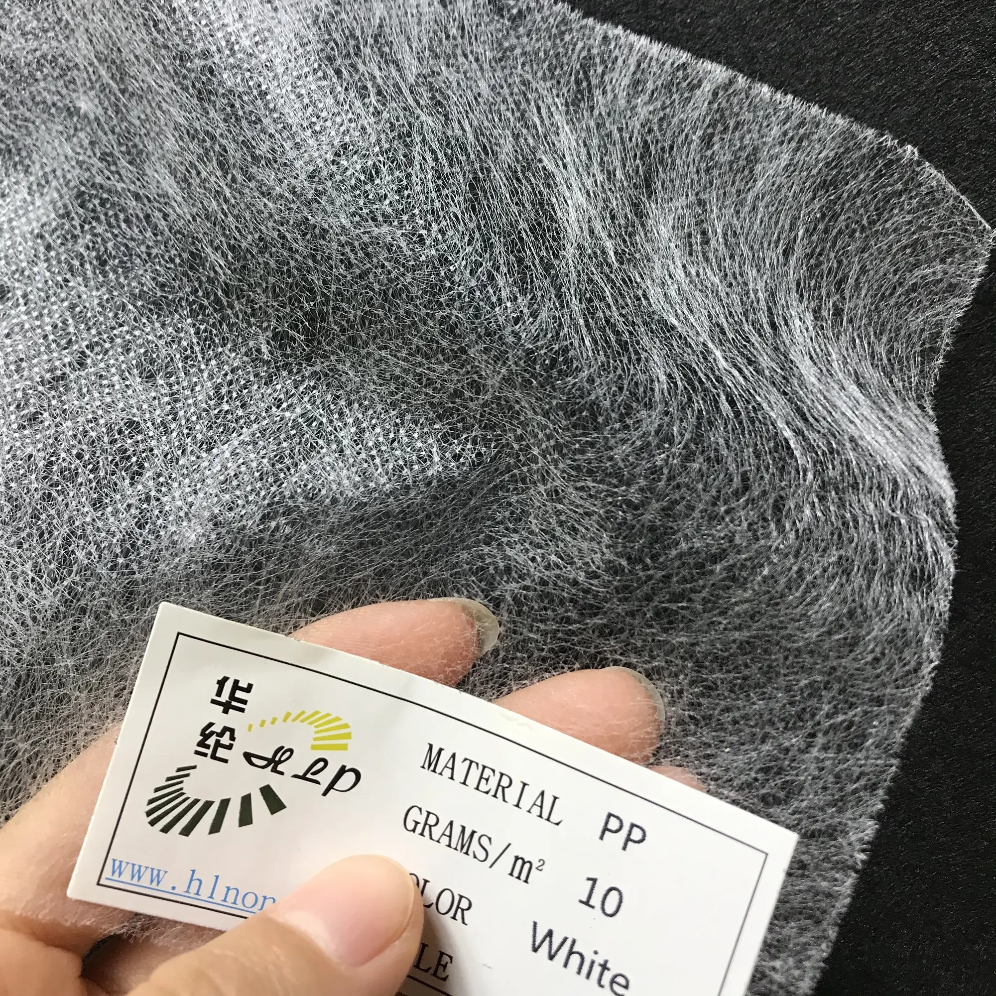 Çin toptan özel Lady sıhhi pedleri hammadde biyobozunur hidrofilik PP Spunbonded olmayan dokuma kumaş üst levha için
