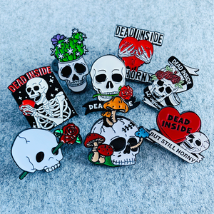 2024 New Halloween men pin tùy chỉnh nhân vật men Hợp kim kẽm kim loại ve áo Pin 2D 3D phim hoạt hình anime Halloween Pin huy hiệu - Product Image 4