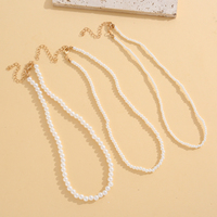 Ensemble de colliers superposés en perles d'imitation pour femmes, 3 pièces, collier ras du cou et bracelet minimalistes en perles blanches, cadeau de bijoux