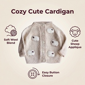 Cardigan bébé unisexe tricoté à la main par un artisan - Pull classique à col rond 100% coton biologique, veste pour tout-petit faite à la main au crochet - Product Image 2