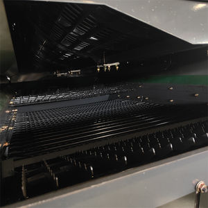 China-Made Mini Crawler Reis Mähdrescher Günstiger Preis Paddy Anwendung Mais Kombination Getreide Reisernte zum Verkauf - Product Image 6