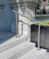JBM Garde-corps d'extérieur en acier inoxydable à angle réglable pour escaliers – Balustrade de sécurité durable, finition miroir/mate, simple