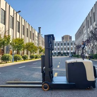 Chariot élévateur contrepoids électrique compact 1500 kg pour opérations d'entrepôt