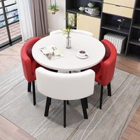 Ensemble de Meubles de Salle à Manger Moderne de Luxe Comprenant une Table Ronde en Bois avec 4 Chaises Durable pour la Maison, l'Extérieur, les Bars et Hôtels