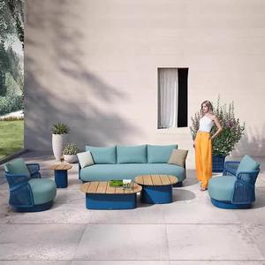 Ensemble de canapés en rotin d'extérieur, table basse en teck, structure en aluminium, résistant aux intempéries, mobilier de jardin, design moderne en forme de L - Product Image 1