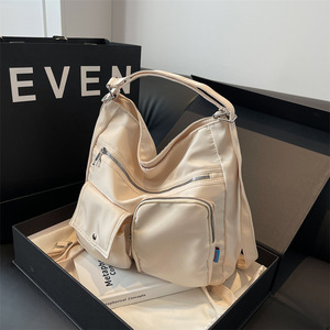 <span class=keywords><strong>Sac</strong></span> à bandoulière en nylon pour femmes, <span class=keywords><strong>sac</strong></span> à bandoulière multi-poches de voyage de grande capacité - Product Image 2