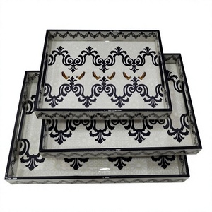 Plateaux de service en bois MDF à motifs floraux - Faits à la main, décoratifs, écologiques, légers, compatibles lave-vaisselle et micro-ondes, design personnalisé - Product Image 6