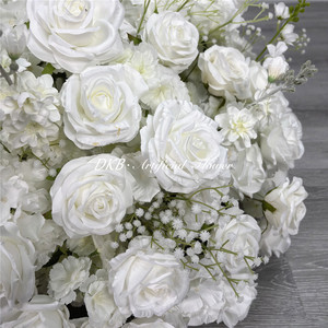 อุปกรณ์ตกแต่งร้านดอกไม้ ลูกบอลดอกไม้สีขาวหรูหราขนาด 90 ซม. พร้อมใบไม้สีเขียว สำหรับตกแต่งโต๊ะกลางงานแต่งงานในธีมป่า - Product Image 4