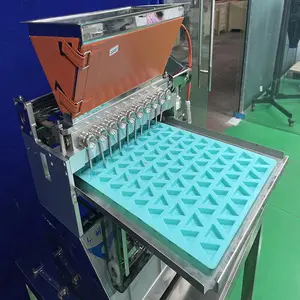 लोकप्रिय केंद्र से भरे डमी कैंडी बनाने की मशीन