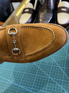 Mocasines de verano Horse Clench Lofou de punta redonda con pedales de un solo pie, color marrón dorado, con piel volteada, hechos a mano, con suela de cuero Goodyear - Product Image 5