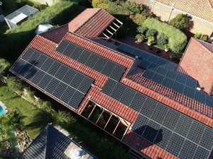 Système de montage solaire double crochets de toit réglables pour tuiles Réduit le matériel lâche Crochets de montage de panneaux solaires - Product Image 5