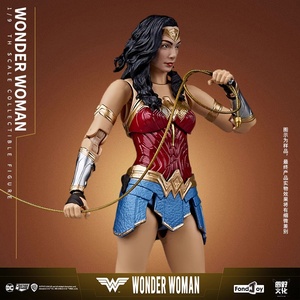 En stock GenuineDC figura de acción serie Wonder Woman juguete de mano exhibición niño Regalo de Cumpleaños The Deluxe Edition Movies The <span class=keywords><strong>DarkKnight</strong></span> - Product Image 3