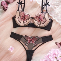 Sous-vêtements sexuels les plus vendus à l'exportation avec broderie papillon en maille, avec un anneau en acier, sexy et pur
