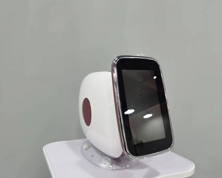 Beauty Salon Equipment Golden Mini RF Micro Needle Facial Machine Skin Repair Wrinkle Removal