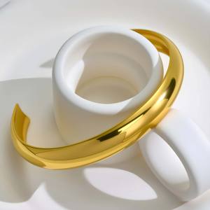 กำไลสแตนเลสแบบเปิดขัดเงามินิมอลเครื่องประดับสตรีชุบทอง18K สำหรับงานปาร์ตี้สไตล์ลำลอง/สปอร์ต - Product Image 4