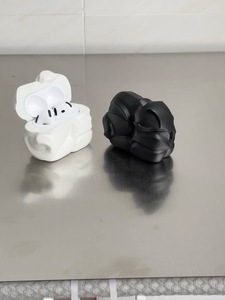 Étui pour écouteurs à main de chat de style <span class=keywords><strong>original</strong></span> pour Apple pour <span class=keywords><strong>AirPods</strong></span> Pro2 avec design de sculpture de trou de lanière noire pour Apple Pro1/<span class=keywords><strong>2</strong></span> - Product Image 3