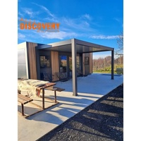 Pergola bioclimatique manuelle en aluminium |   Gazebo de jardin extérieur à persiennes LED résistant à la pluie