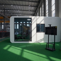 Cabane préfabriquée modulaire prête à l'emploi Apple Pod Tiny House pour l'extérieur, maison d'hôtes portable pour jardin, cour arrière, glamping et retraite