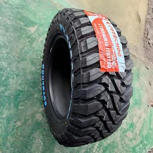 Neumáticos Todoterreno LT265/60R18 Hechos de Caucho Resistente con Rendimiento en Lodo, Arena y Grava - Product Image 1