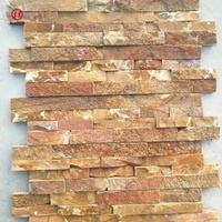 Revêtement mural de jardin en pierre naturelle sur mesure, quartzite jaune rouillé, style traditionnel, parement extérieur en ardoise