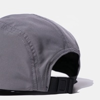 Vente en gros Conception personnalisée Y2K Style 5 panneaux Casquette de sport en nylon Imperméable en plein air Course à pied Pêche Camping Chapeau avec logo brodé