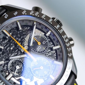 Montre mécanique pour homme de luxe de haute qualité en noir - Product Image 4