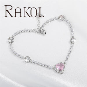 Bracelet Rakol BP6007 élégant en forme de cœur rose en zircon plaqué argent, zircon cubique glacé, bijoux de mode pour femmes - Product Image 2