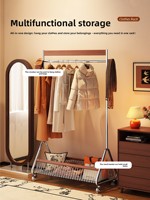 Vintage-Stil Retro Nostalgischer Antiker Metall-Standgarderobenständer mit Luxuriösem Einfachem Design für Schlafzimmer