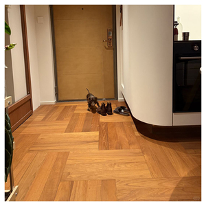 Planches de bois de <span class=keywords><strong>chêne</strong></span> <span class=keywords><strong>massif</strong></span> certifié Fsc Nettoyage du vrai plancher en bois de <span class=keywords><strong>chêne</strong></span> <span class=keywords><strong>massif</strong></span> - Product Image 5