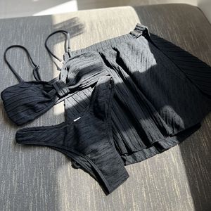 Conjunto de Bikini de Tres Piezas de Color Sólido Sexy al por Mayor de Fábrica y Vestido de Playa para Mujer - Product Image 6